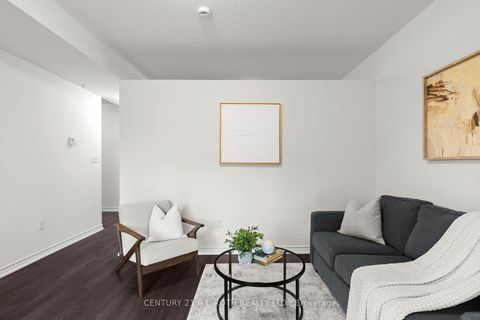 Photo 7 at 204 - 40 FERNDALE Drive S, Ardagh, Barrie