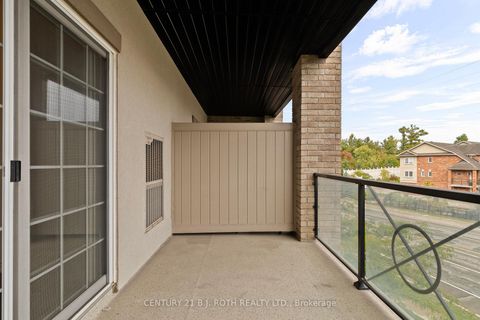 Photo 13 at 204 - 40 FERNDALE Drive S, Ardagh, Barrie