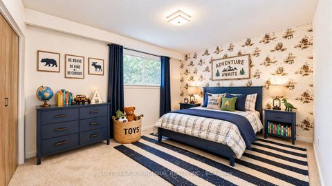 Photo 10 at 5 Wedgeport Place, Willowdale East, Toronto