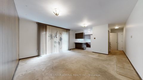 Photo 19 at 5 Wedgeport Place, Willowdale East, Toronto