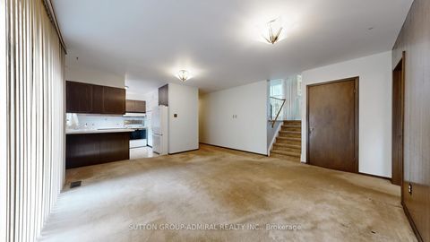 Photo 23 at 5 Wedgeport Place, Willowdale East, Toronto