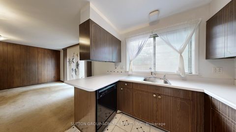 Photo 27 at 5 Wedgeport Place, Willowdale East, Toronto