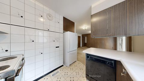 Photo 28 at 5 Wedgeport Place, Willowdale East, Toronto