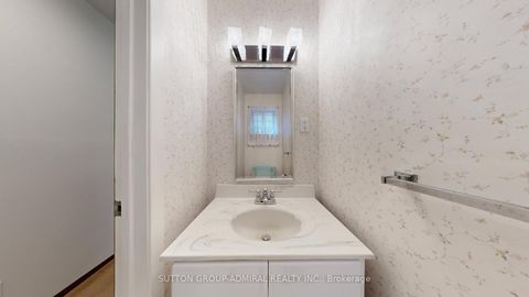 Photo 32 at 5 Wedgeport Place, Willowdale East, Toronto