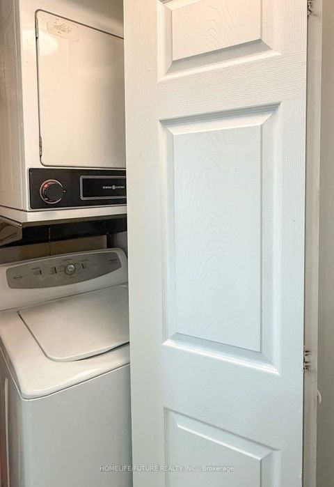 Photo 9 at 708 - 2460 Eglinton Avenue E, Eglinton East, Toronto