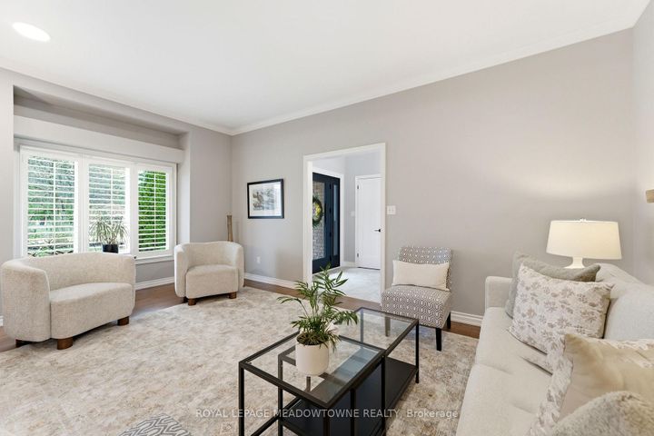 Photo 5 at 2 Blueheron Lane, Carlisle, Hamilton