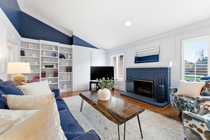 Photo 6 at 2 Blueheron Lane, Carlisle, Hamilton