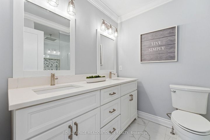 Photo 19 at 2 Blueheron Lane, Carlisle, Hamilton