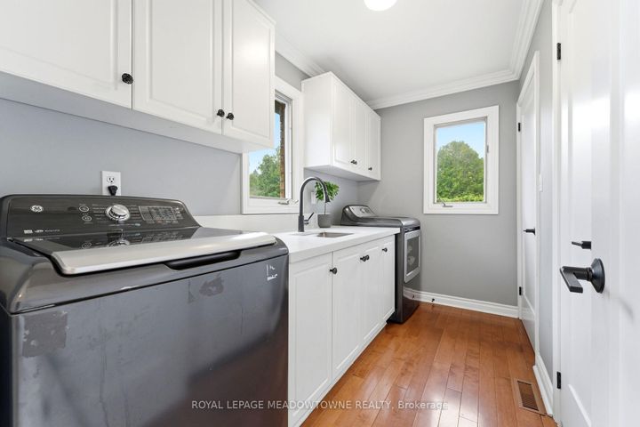 Photo 20 at 2 Blueheron Lane, Carlisle, Hamilton