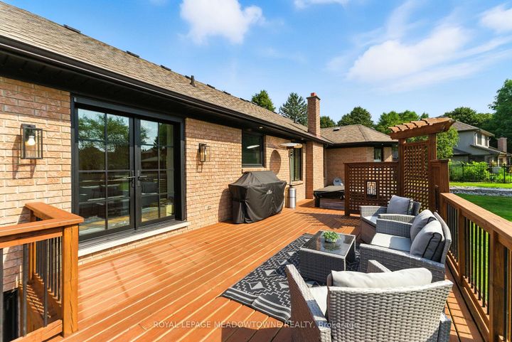 Photo 30 at 2 Blueheron Lane, Carlisle, Hamilton