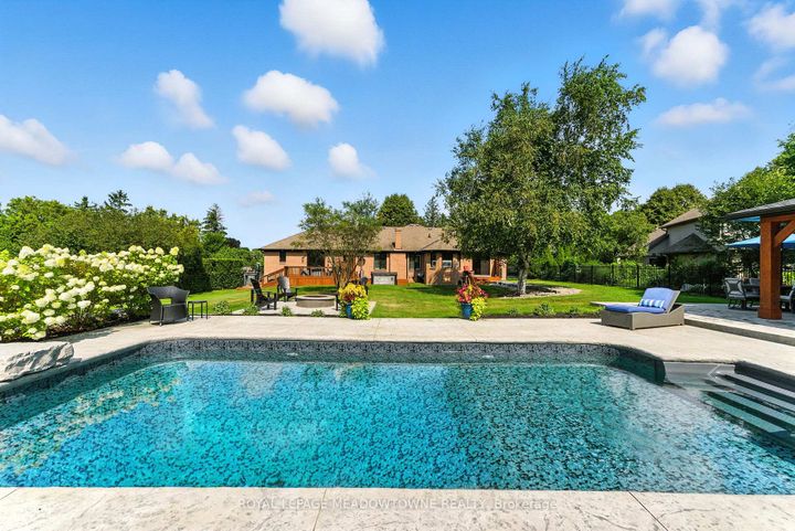 Photo 34 at 2 Blueheron Lane, Carlisle, Hamilton