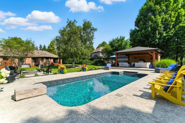 Photo 35 at 2 Blueheron Lane, Carlisle, Hamilton