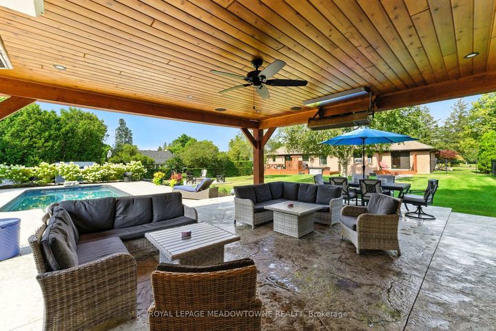 Photo 38 at 2 Blueheron Lane, Carlisle, Hamilton