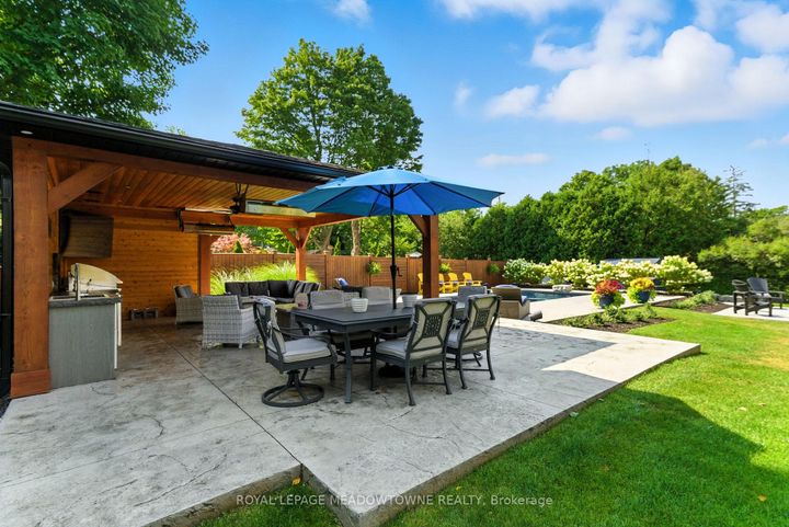 Photo 39 at 2 Blueheron Lane, Carlisle, Hamilton