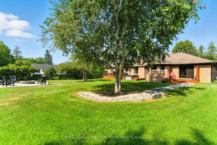 Photo 40 at 2 Blueheron Lane, Carlisle, Hamilton