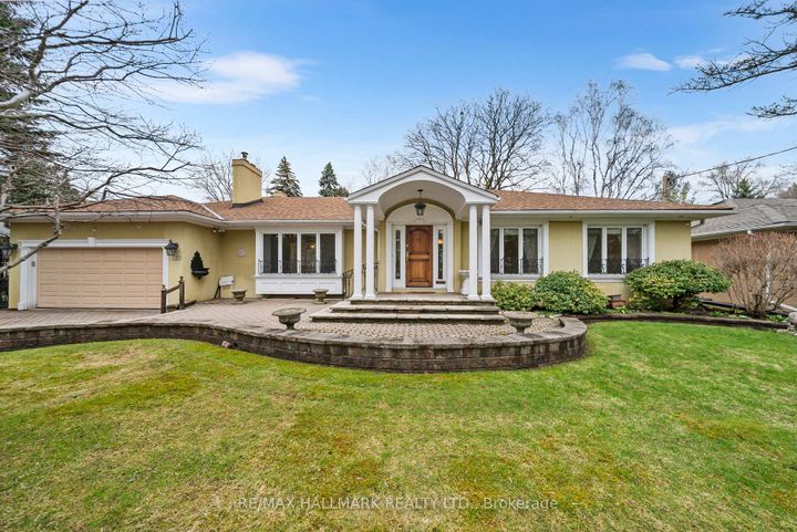 Photo 2 at 154 Valley Road, York Mills, Toronto