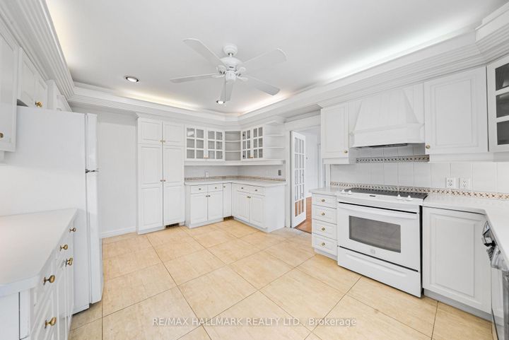 Photo 14 at 154 Valley Road, York Mills, Toronto