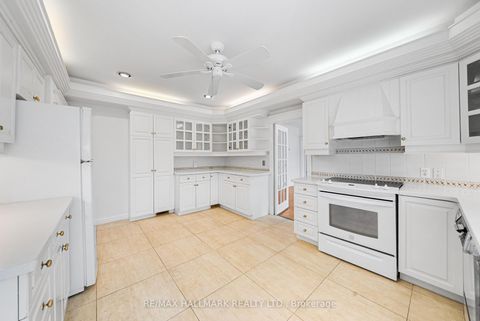 Photo 14 at 154 Valley Road, York Mills, Toronto