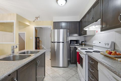 Photo 7 at 24 - 551 Tugwell Place, College Manor, Newmarket