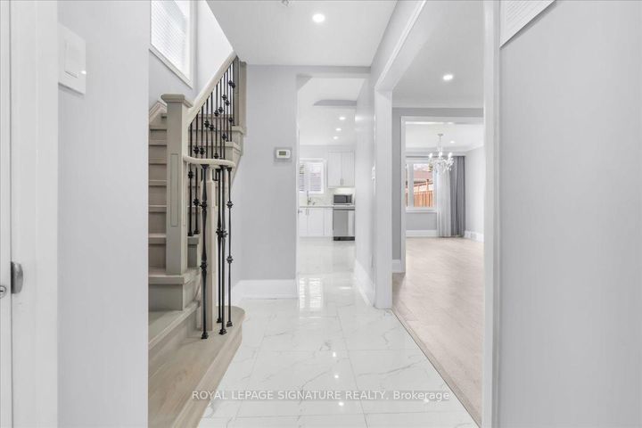 Photo 2 at 90A Bicknell Avenue, Eglinton West, Toronto
