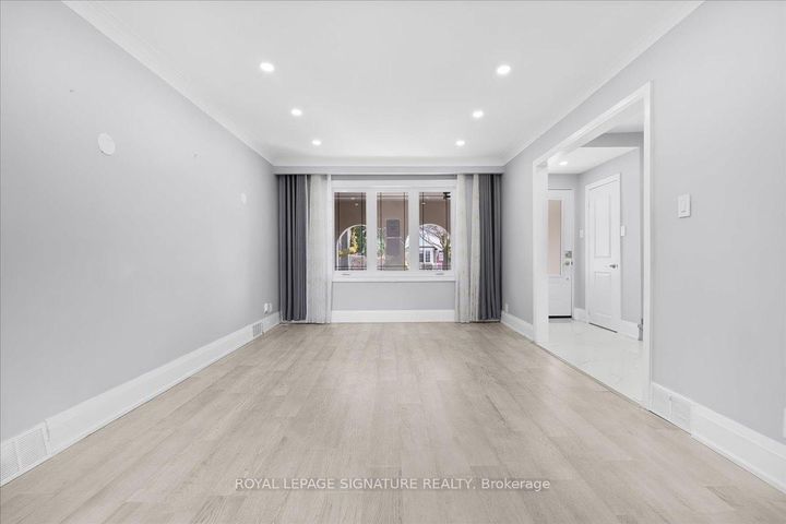 Photo 3 at 90A Bicknell Avenue, Eglinton West, Toronto