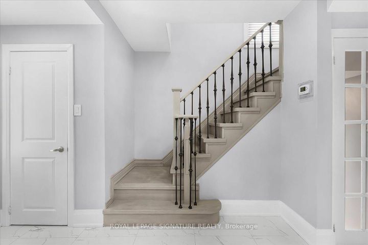 Photo 9 at 90A Bicknell Avenue, Eglinton West, Toronto