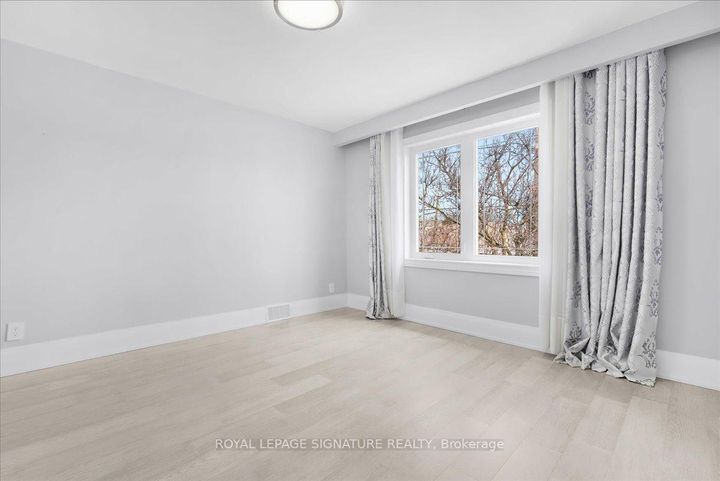 Photo 10 at 90A Bicknell Avenue, Eglinton West, Toronto