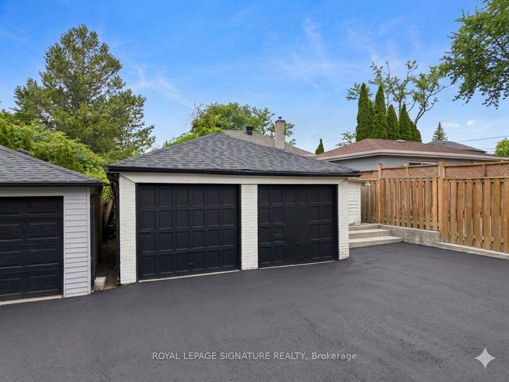 Photo 27 at 90A Bicknell Avenue, Eglinton West, Toronto