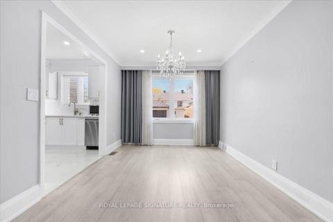 Photo 5 at 90A Bicknell Avenue, Eglinton West, Toronto