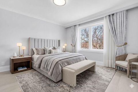 Photo 11 at 90A Bicknell Avenue, Eglinton West, Toronto