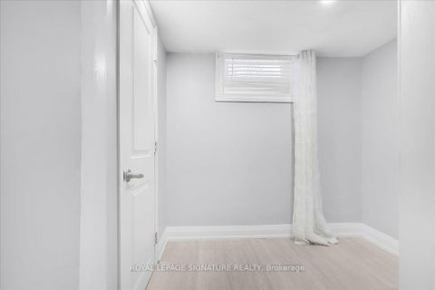 Photo 22 at 90A Bicknell Avenue, Eglinton West, Toronto