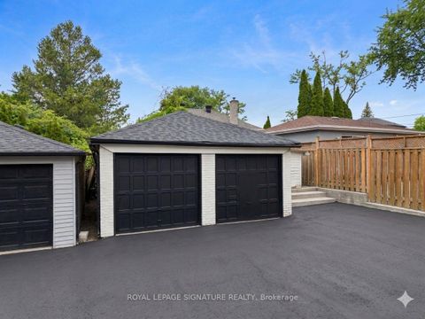 Photo 27 at 90A Bicknell Avenue, Eglinton West, Toronto