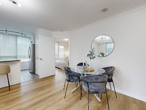 Photo 12 at 502 - 16 Yonge Street, Waterfront Communities C1, Toronto