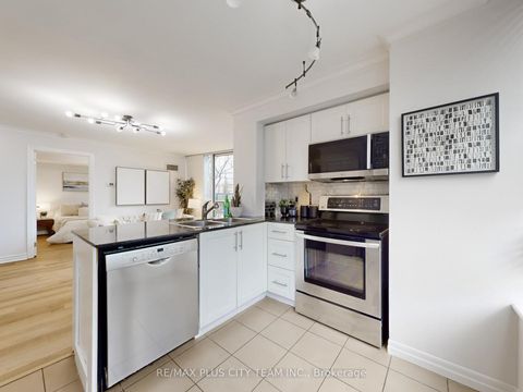 Photo 16 at 502 - 16 Yonge Street, Waterfront Communities C1, Toronto