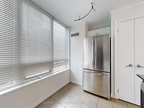Photo 18 at 502 - 16 Yonge Street, Waterfront Communities C1, Toronto