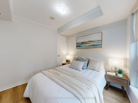 Photo 24 at 502 - 16 Yonge Street, Waterfront Communities C1, Toronto