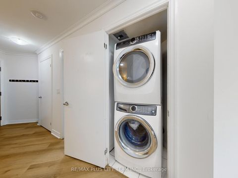 Photo 29 at 502 - 16 Yonge Street, Waterfront Communities C1, Toronto