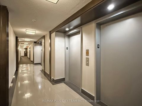 Photo 31 at 502 - 16 Yonge Street, Waterfront Communities C1, Toronto