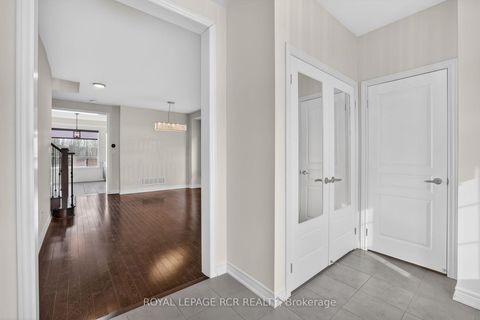 Photo 4 at 82 Lampkin Street, Sutton & Jackson's Point, Georgina