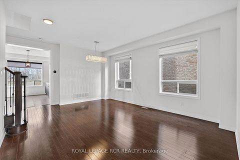 Photo 5 at 82 Lampkin Street, Sutton & Jackson's Point, Georgina