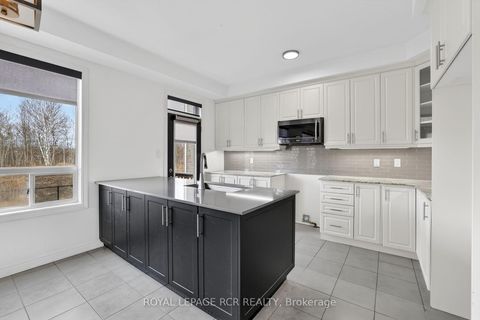 Photo 9 at 82 Lampkin Street, Sutton & Jackson's Point, Georgina