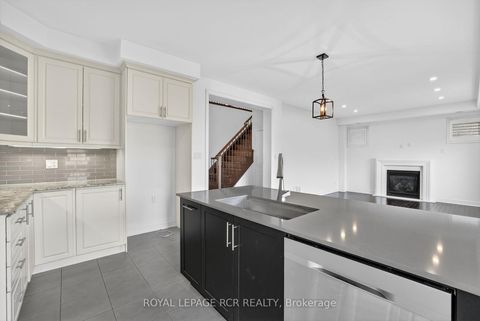 Photo 12 at 82 Lampkin Street, Sutton & Jackson's Point, Georgina