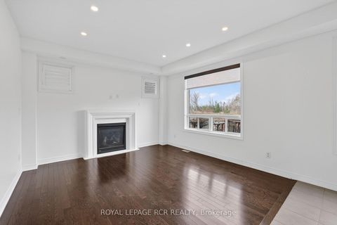 Photo 15 at 82 Lampkin Street, Sutton & Jackson's Point, Georgina