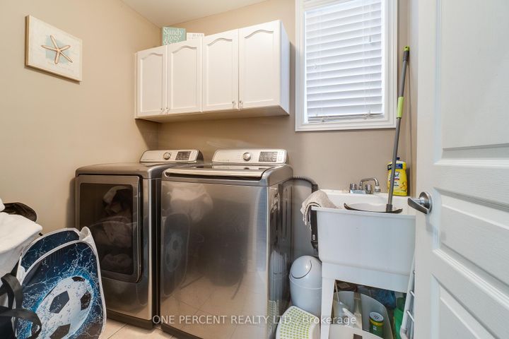 Photo 7 at 38 Bowkett Drive, Jefferson, Richmond Hill