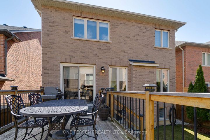 Photo 17 at 38 Bowkett Drive, Jefferson, Richmond Hill