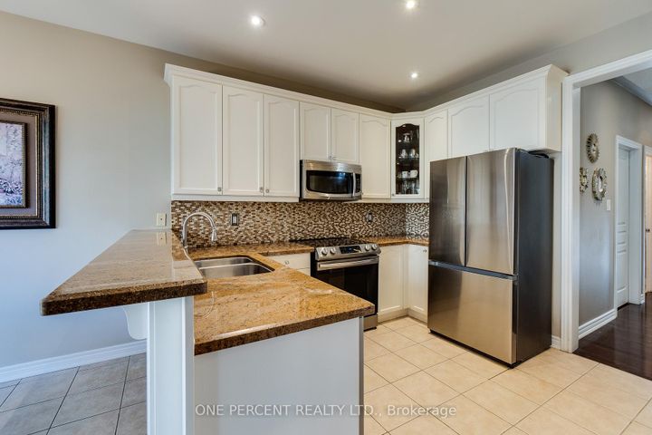 Photo 20 at 38 Bowkett Drive, Jefferson, Richmond Hill