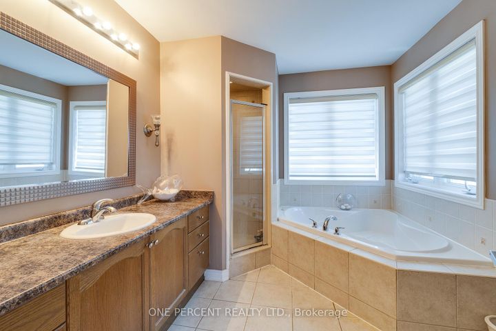 Photo 39 at 38 Bowkett Drive, Jefferson, Richmond Hill