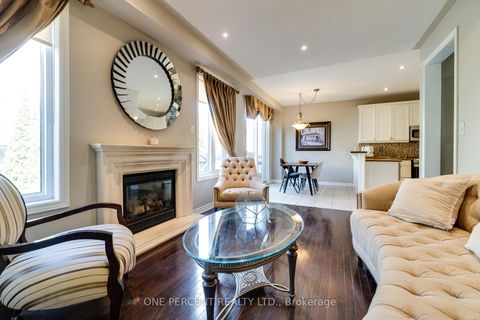 Photo 12 at 38 Bowkett Drive, Jefferson, Richmond Hill