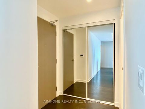 Photo 10 at 6705 - 100 Harbour Street, Waterfront Communities C1, Toronto