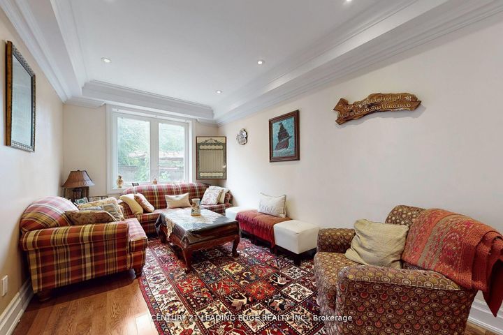 Photo 7 at 11 Bellvare Crescent, Maryvale, Toronto